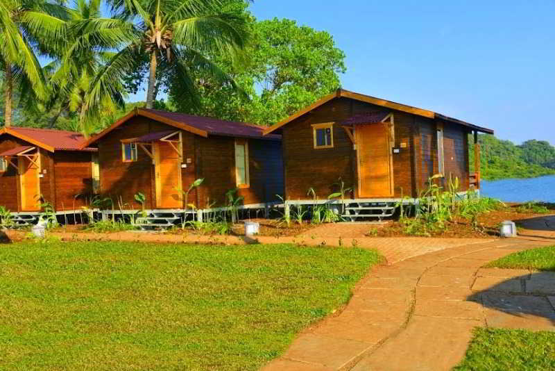 Bay 15 Hotel Panaji Bagian luar foto